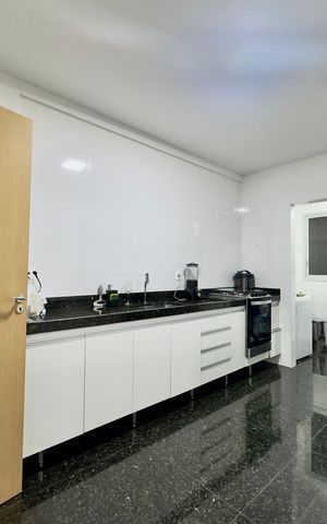 Apartamento à venda com 126m², 4 quartos e 3 vagas