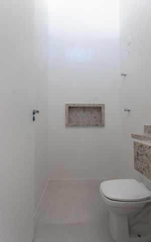 Casa à venda com 120m², 2 quartos e 1 vaga Casa à venda com 120m², 2 quartos e 1 vagaBanheiro da Suíte 2
