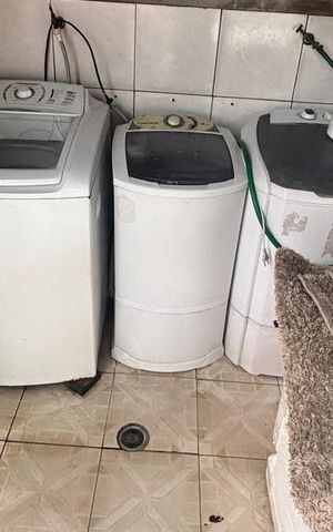 Casa à venda com 50m², 4 quartos e 1 vagaÁrea de serviço/convivência ( comum) 