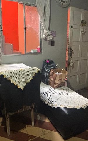 Casa à venda com 50m², 4 quartos e 1 vagaCasa 2 - Sala 