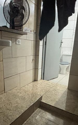 Casa à venda com 50m², 4 quartos e 1 vagaÁrea serviço casa 1 