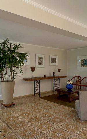 Apartamento à venda com 74m², 2 quartos e 1 vaga Apartamento à venda com 74m², 2 quartos e 1 vagaHall de entrada