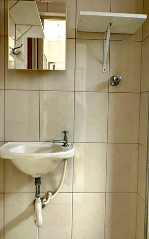 Apartamento à venda com 74m², 2 quartos e 1 vaga Apartamento à venda com 74m², 2 quartos e 1 vagaBanheiro de serviço