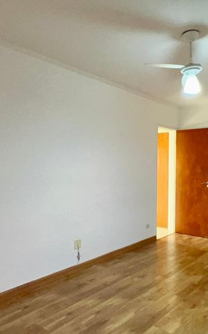Apartamento à venda com 74m², 2 quartos e 1 vaga Apartamento à venda com 74m², 2 quartos e 1 vagaSala