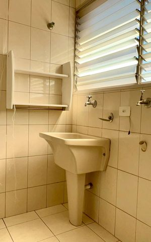 Apartamento à venda com 74m², 2 quartos e 1 vaga Apartamento à venda com 74m², 2 quartos e 1 vagaÁrea de Serviço
