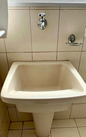 Apartamento à venda com 74m², 2 quartos e 1 vaga Apartamento à venda com 74m², 2 quartos e 1 vagaÁrea de Serviço