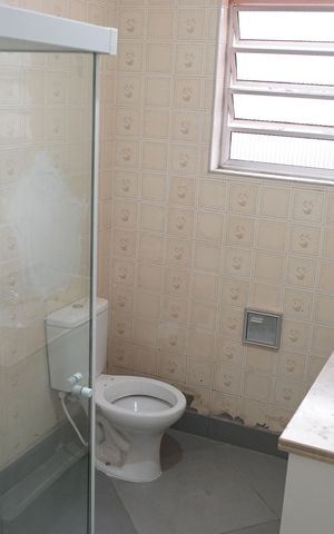 Casa à venda com 250m², 2 quartos e 1 vagaBanheiro 1