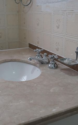 Casa à venda com 250m², 2 quartos e 1 vagaBanheiro 1