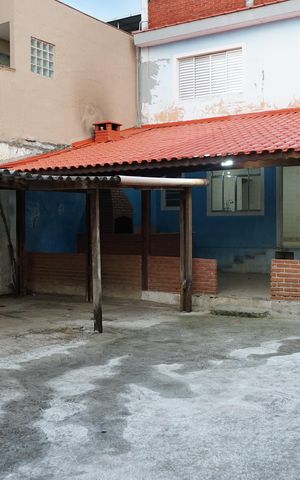 Casa à venda com 250m², 2 quartos e 1 vagaGaragem