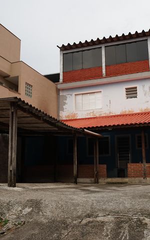 Casa à venda com 250m², 2 quartos e 1 vagaQuintal