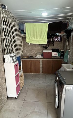 Casa à venda com 473m², 5 quartos e 3 vagasÁrea de Serviço