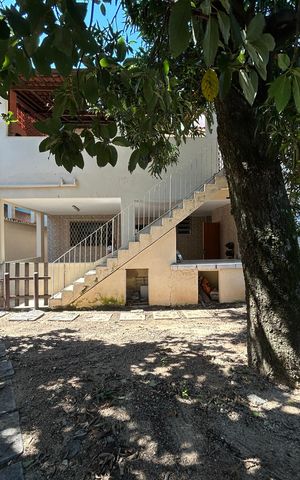 Casa à venda com 473m², 5 quartos e 3 vagasQuintal