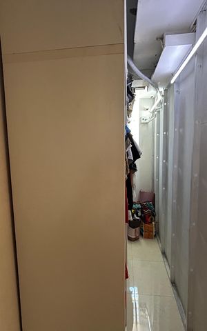 Casa à venda com 473m², 5 quartos e 3 vagasCloset da suíte 1