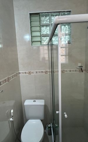 Casa à venda com 473m², 5 quartos e 3 vagasBanheiro da Suíte 1