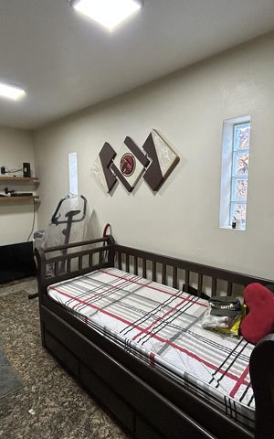 Casa à venda com 473m², 5 quartos e 3 vagasEscritório
