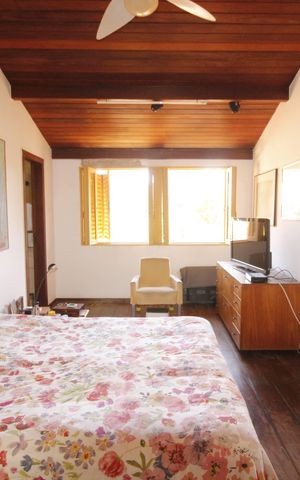 Casa à venda com 267m², 4 quartos e 3 vagasquarto 4