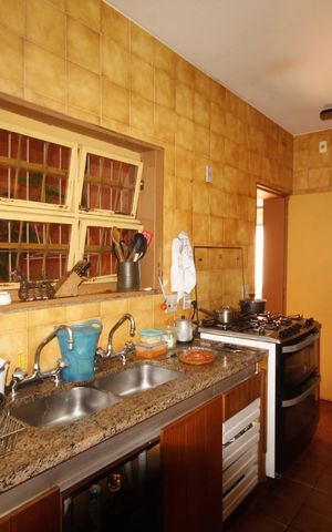 Casa à venda com 267m², 4 quartos e 3 vagascozinha