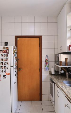 Apartamento à venda com 174m², 4 quartos e 2 vagas Apartamento à venda com 174m², 4 quartos e 2 vagasCozinha
