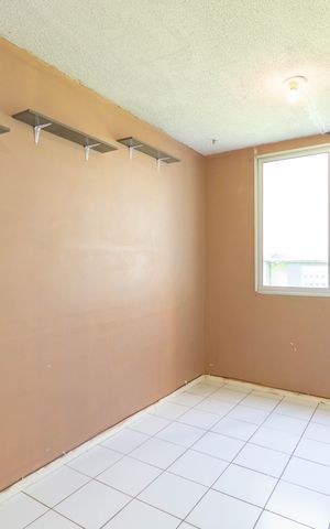 Apartamento à venda com 80m², 2 quartos e 1 vaga Apartamento à venda com 80m², 2 quartos e 1 vagaSala