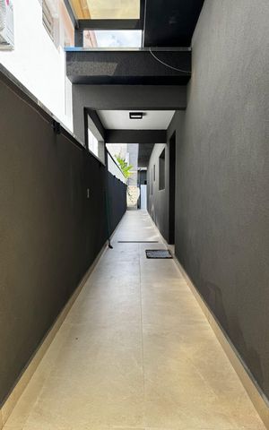 Casa para alugar com 240m², 2 quartos e 2 vagas Casa para alugar com 240m², 2 quartos e 2 vagasÁrea externa