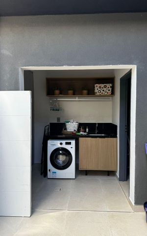 Casa para alugar com 240m², 2 quartos e 2 vagas Casa para alugar com 240m², 2 quartos e 2 vagasÁrea de serviço