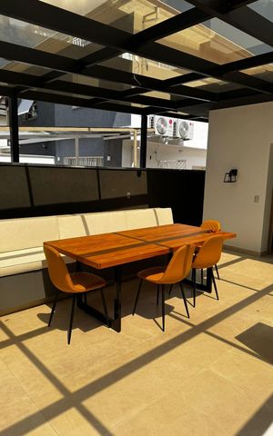 Casa para alugar com 240m², 2 quartos e 2 vagas Casa para alugar com 240m², 2 quartos e 2 vagasVaranda