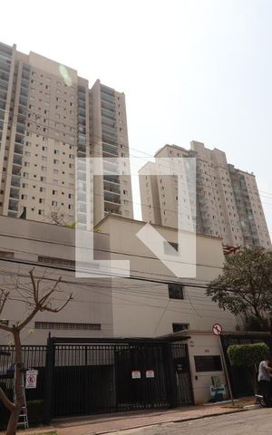 Apartamento para alugar com 63m², 2 quartos e 1 vaga