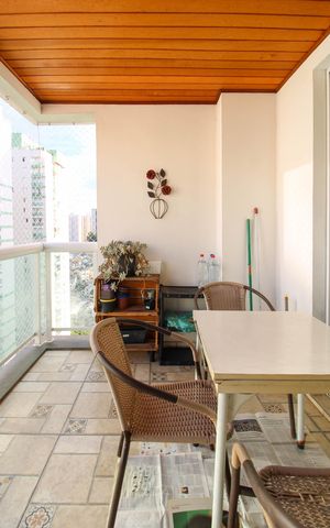 Apartamento à venda com 117m², 4 quartos e 2 vagas Apartamento à venda com 117m², 4 quartos e 2 vagasVaranda