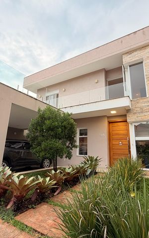 Casa de condomínio à venda com 329m², 3 quartos e 3 vagasFachada