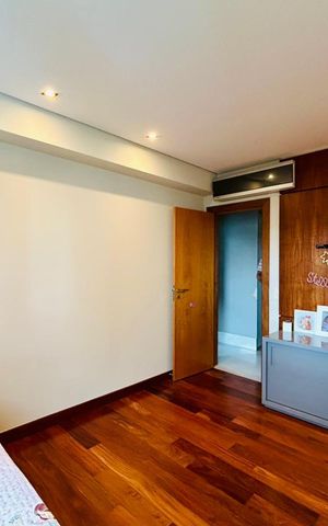 Apartamento à venda com 274m², 4 quartos e 5 vagas Apartamento à venda com 274m², 4 quartos e 5 vagasQuarto
