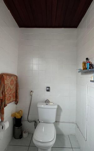 Casa para alugar com 350m², 5 quartos e sem vaga Casa para alugar com 350m², 5 quartos e sem vagaBanheiro da Suíte 1