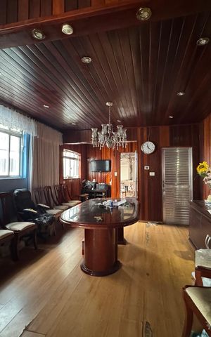 Casa para alugar com 350m², 5 quartos e sem vaga Casa para alugar com 350m², 5 quartos e sem vagaSala