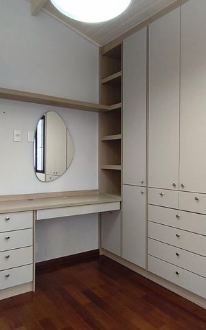 Casa para alugar com 220m², 3 quartos e 2 vagas Casa para alugar com 220m², 3 quartos e 2 vagasQuarto 2