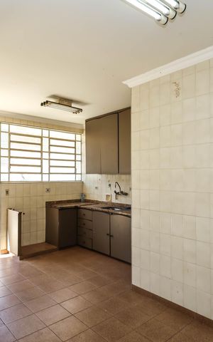 Casa para alugar com 212m², 3 quartos e 2 vagasCozinha