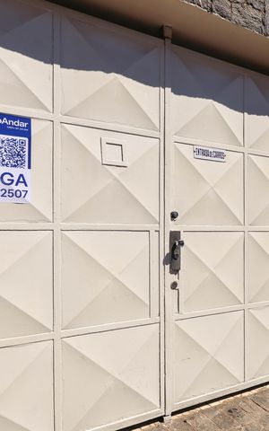 Casa para alugar com 212m², 3 quartos e 2 vagasFachada