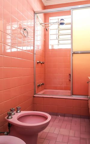 Casa para alugar com 212m², 3 quartos e 2 vagasBanheiro Social