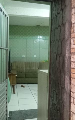 Casa à venda com 46m², 2 quartos e sem vaga Casa à venda com 46m², 2 quartos e sem vagaEntrada