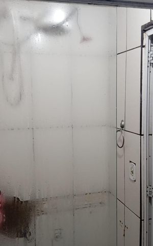 Casa à venda com 46m², 2 quartos e sem vaga Casa à venda com 46m², 2 quartos e sem vagaBanheiro
