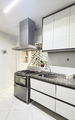 Apartamento à venda com 103m², 2 quartos e 2 vagas Apartamento à venda com 103m², 2 quartos e 2 vagasCozinha