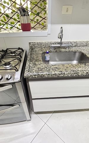 Apartamento à venda com 103m², 2 quartos e 2 vagas Apartamento à venda com 103m², 2 quartos e 2 vagasCozinha