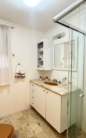 Apartamento à venda com 103m², 2 quartos e 2 vagas Apartamento à venda com 103m², 2 quartos e 2 vagasBanheiro