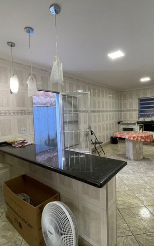Casa à venda com 219m², 3 quartos e 4 vagas Casa à venda com 219m², 3 quartos e 4 vagasCozinha