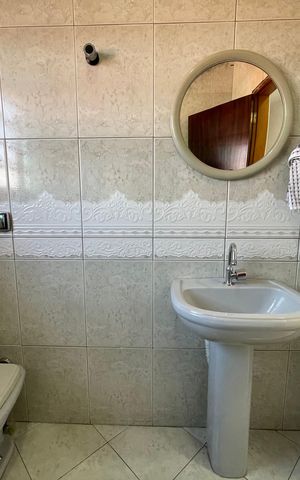 Casa à venda com 219m², 3 quartos e 4 vagas Casa à venda com 219m², 3 quartos e 4 vagasBanheiro 1