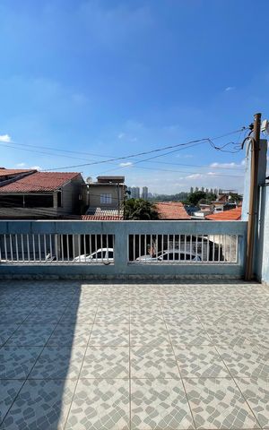 Casa à venda com 219m², 3 quartos e 4 vagas Casa à venda com 219m², 3 quartos e 4 vagasVaranda da Sala