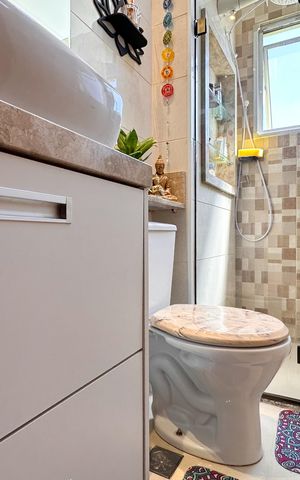 Apartamento à venda com 58m², 2 quartos e 1 vaga Apartamento à venda com 58m², 2 quartos e 1 vagaBanheiro Social