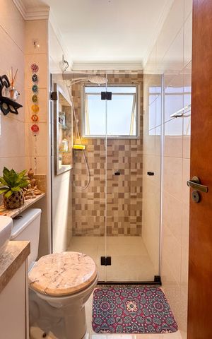 Apartamento à venda com 58m², 2 quartos e 1 vaga Apartamento à venda com 58m², 2 quartos e 1 vagaBanheiro Social