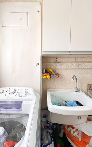 Apartamento à venda com 58m², 2 quartos e 1 vaga Apartamento à venda com 58m², 2 quartos e 1 vagaÁrea de Serviço