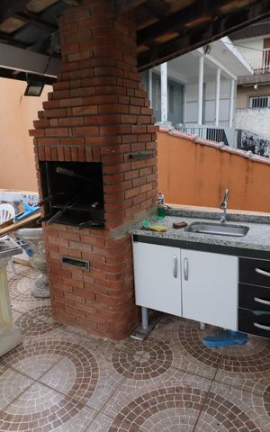 Casa à venda com 450m², 3 quartos e 6 vagasChurrasqueira