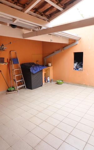 Casa à venda com 450m², 3 quartos e 6 vagasÁrea de Serviço