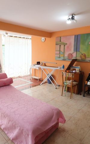 Casa à venda com 450m², 3 quartos e 6 vagasSala